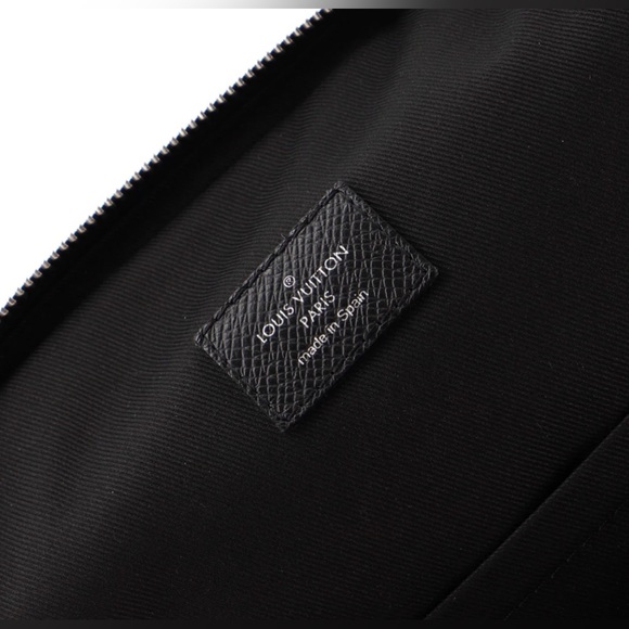 Louis Vuitton Avenue Sling Bag — Black Tiaga - Picture 7 of 8